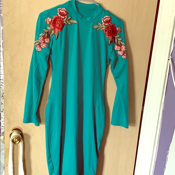 Dresses & Skirts - Teal Long-Sleeve Bodycon Dress